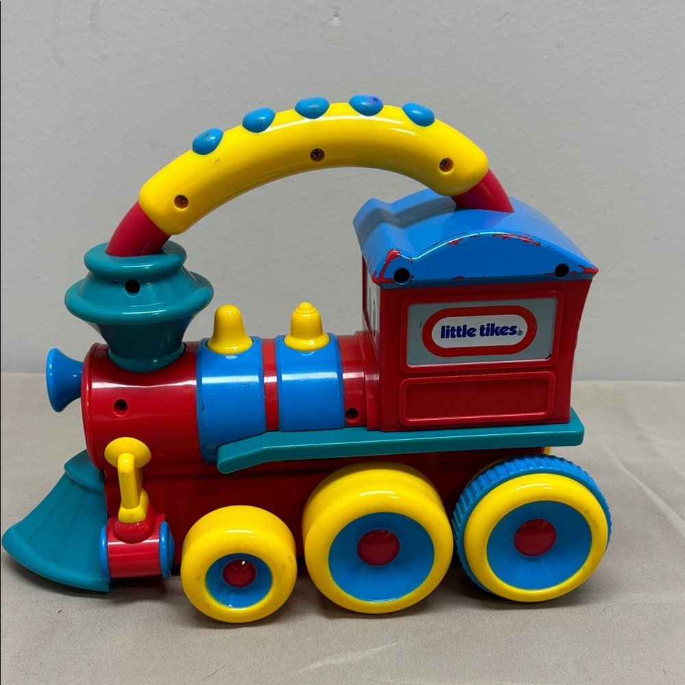 Little Tikes Handle Haulers Rustee Rails Train Push Carry Roll Wobble Ages 1+